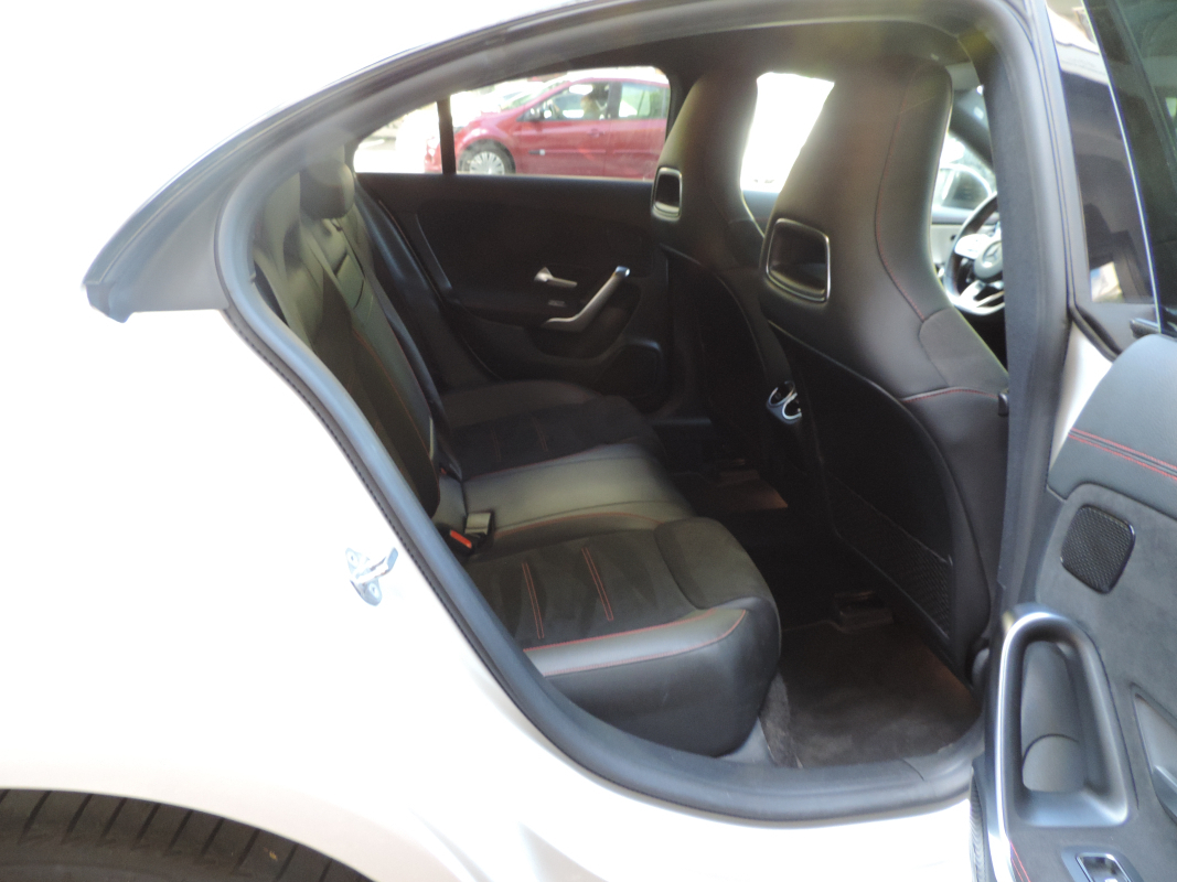 Mercedes Classe CLA — 10